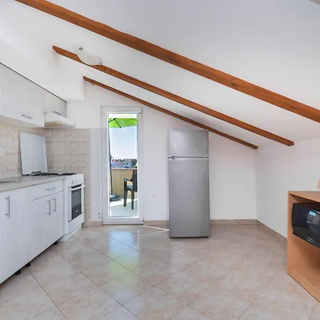 Apartment Ana Vrsi