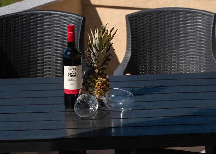 アパート Ana ヴーシ